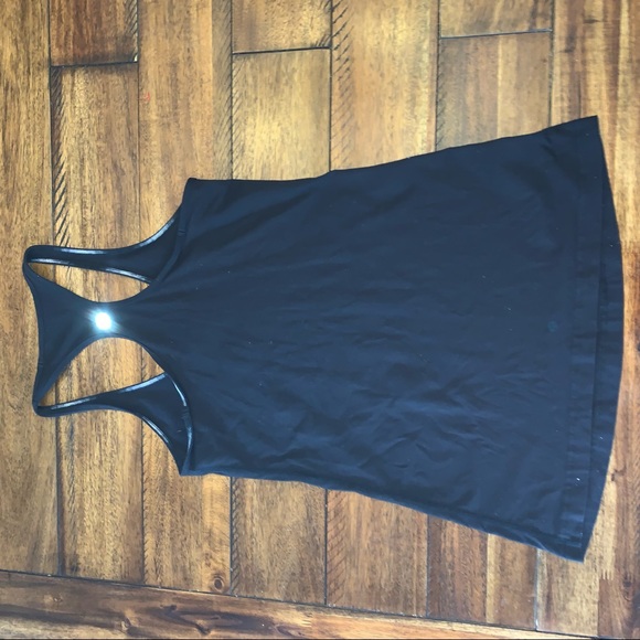 Lululemon black cool racer back logo on both sides - Picture 2 of 3